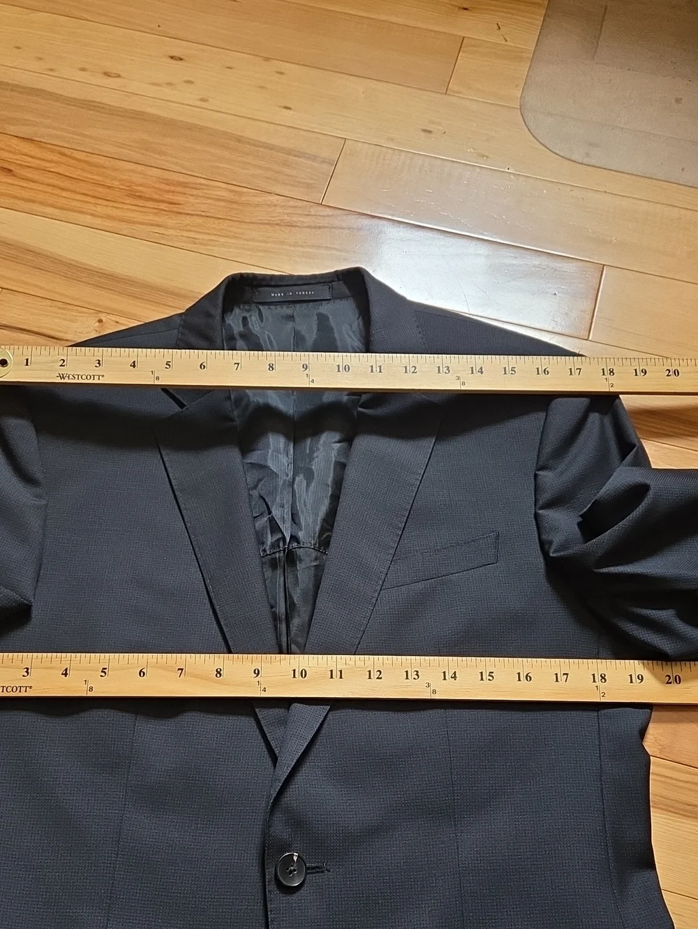 Hugo Boss Men's Black Two-Button Blazer 38r